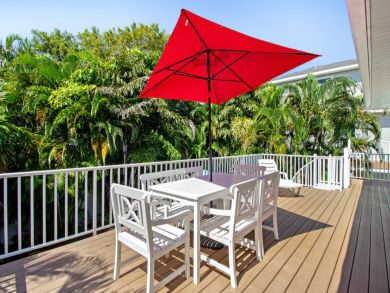 Three Bedroom Rental Two Blocks from Bean Point